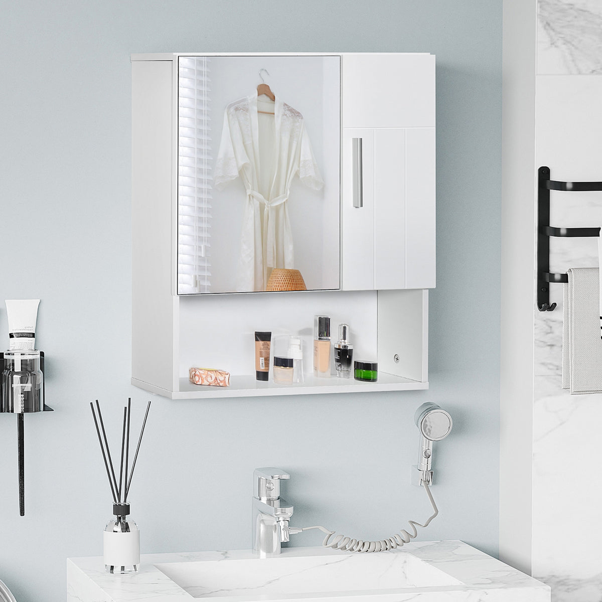 Armário Casa de Banho com Espelho Móvel Suspenso de Casa de Banho com 2 Portas e 2 Prateleiras Interiores Ajustáveis 54x15,2x55,3cm Branco — foto 2