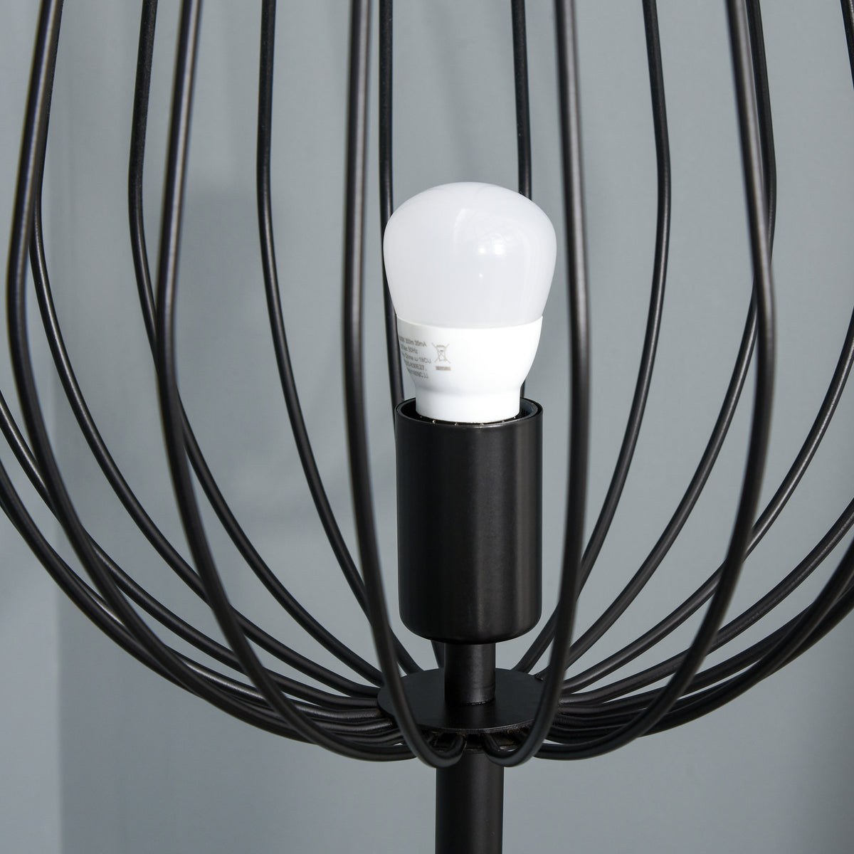 Lâmpada de pé com base de metal moderno com interruptor de pé Ф27,5x159 cm Preto — foto 8