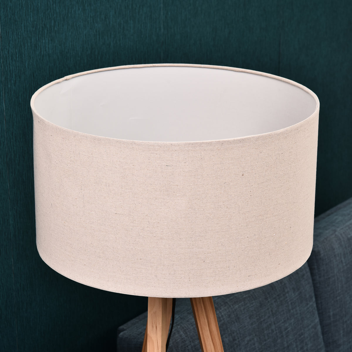 Candeeiro de Pé Moderno para o Quarto com Lâmpadas de E27, 40W e Interruptor de Pé, com Base de Tripé Inoxidável 154cm — foto 7