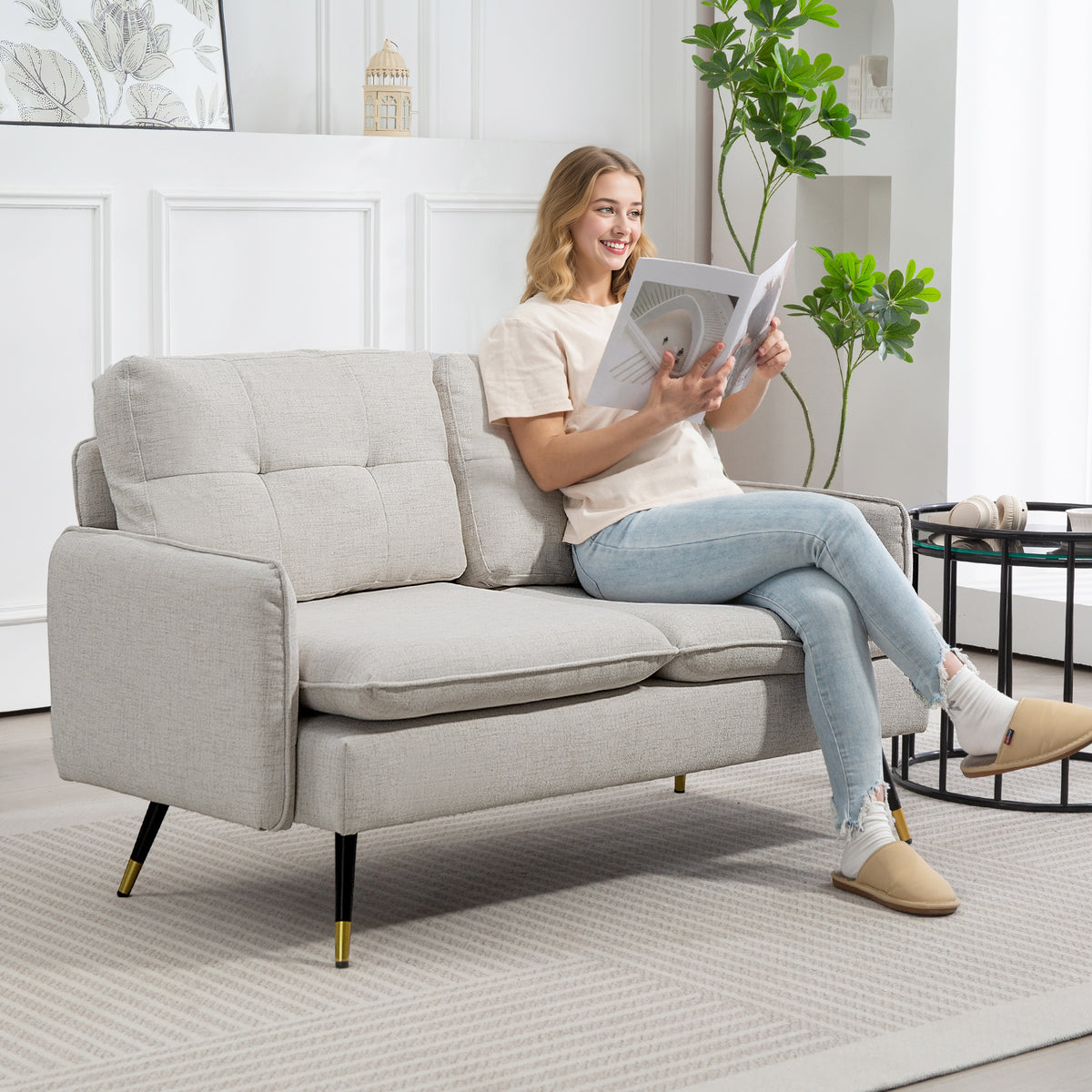 Sofá de 2 Lugares Sofá Moderno Estofado em Poliéster com 4 Almofadas Apoio para os Braços e Pés de Aço para Sala de Estar Escritório Carga Máxima 240 kg 139x68x80 cm Creme — foto 2