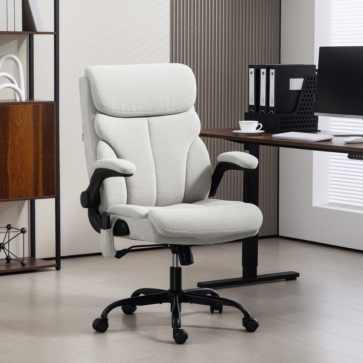 Cadeira de Escritório com Massagem Cadeira Giratória com Altura Ajustável Função de Aquecimento Apoios de Braços Rebatíveis Encosto Alto e Controlo Remoto 66x67x113-121 cm Cinzento — foto 2