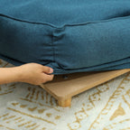 Sofá para Cães Grandes Cama Elevada para Cães com Pés de Madeira e Almofada Lavável Cama para Animais de Estimação Carga 30 kg 96x66x24 cm Azul Escuro — foto 8