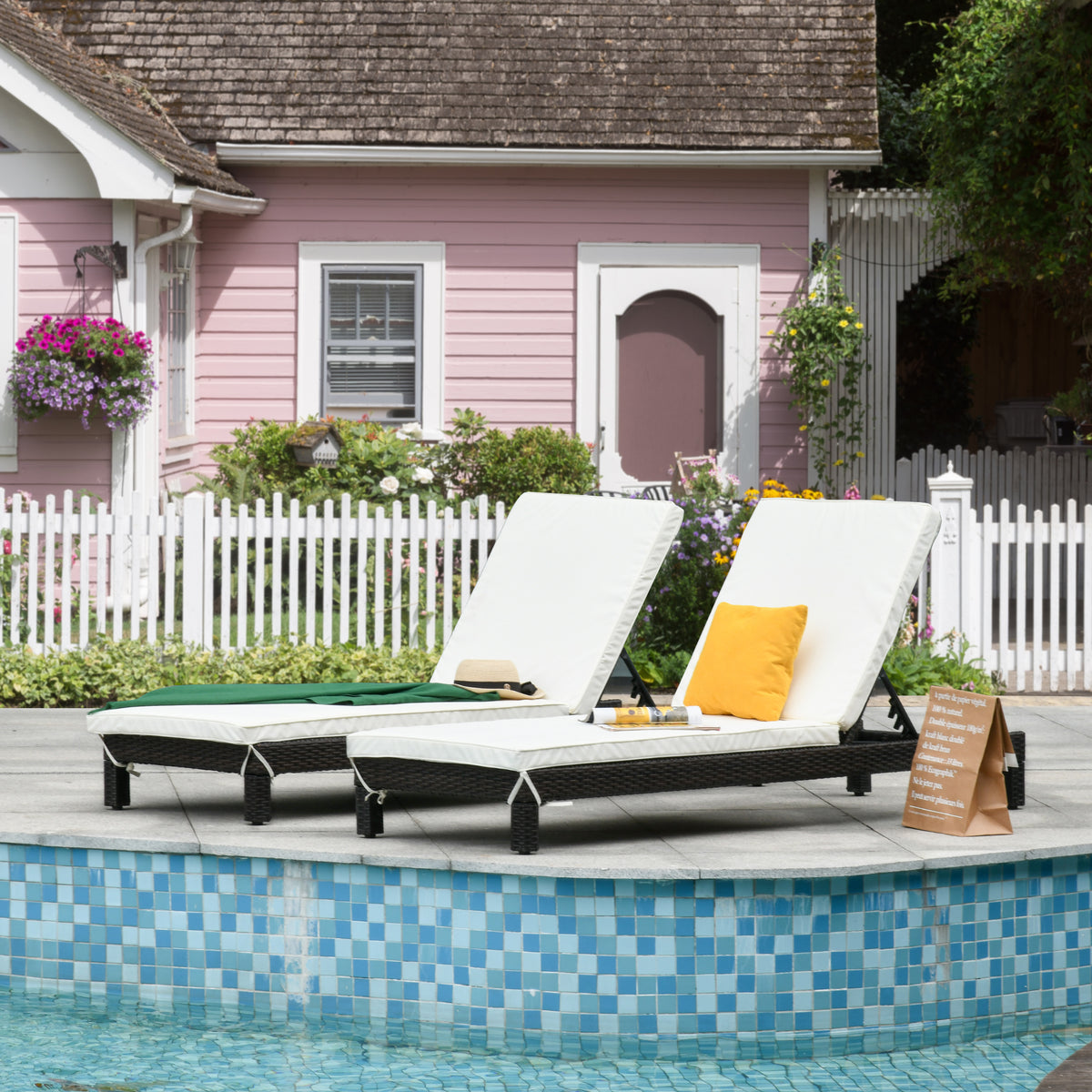 Conjunto de 2 Espreguiçadeiras de Jardim de Vime Reclináveis em 5 Posições Carga Máxima 160 kg para Varanda Pátio Exterior 196x65x22 cm Preto e Creme — foto 2