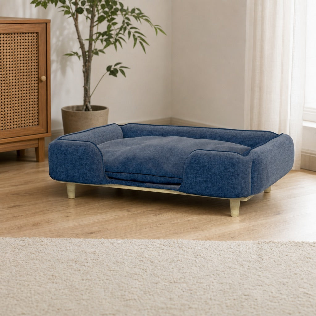 Sofá para Cães Grandes Cama Elevada para Cães com Pés de Madeira e Almofada Lavável Cama para Animais de Estimação Carga 30 kg 96x66x24 cm Azul Escuro — Ambiente | Lifestyle