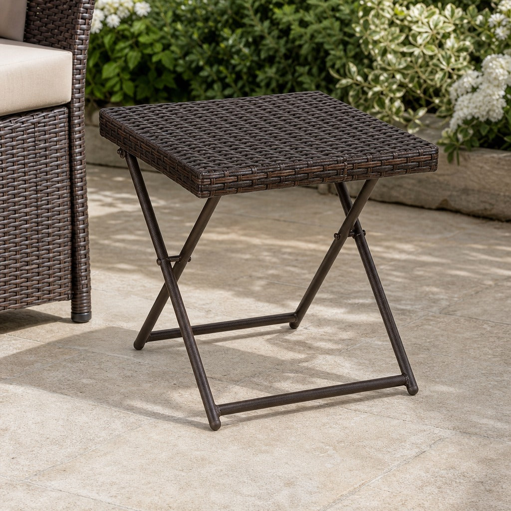 Mesa de Jardim em Vime Sintético Mesa de Terraço Exterior Dobrável com Pés Cruzados e Estrutura de Aço para Pátio Varanda 40x40x40 cm Marróm — Ambiente | Lifestyle