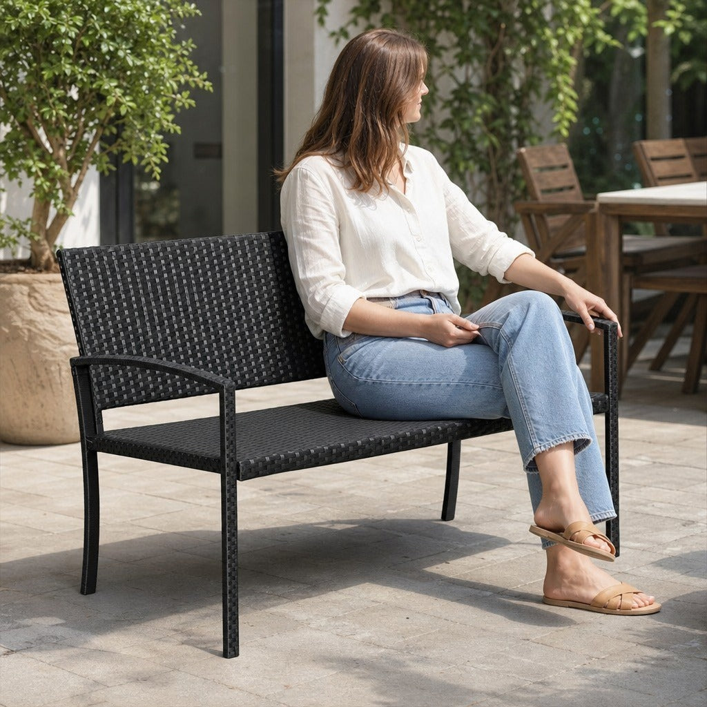 Banco de jardim 2 lugares Mobília de jardim ao ar livre Terraço 2 lugares Rattan sintético Carga 320kg 122x60x85 cm Estrutura de aço — Em utilização | In use