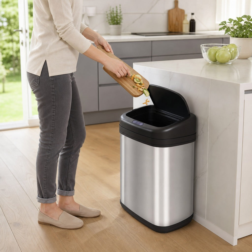 Balde de Lixo Automático 20L Balde de Lixo de Cozinha de Aço Inoxidável com Sensor Infravermelho Abertura Automática Cubo Amovível e Alça 33x25x42,5 cm Prata e Preto — Em utilização | In use