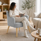 Poltrona Estilo Nórdico Poltrona para Sala de Estar Estofada em Linho com Pés de Madeira para Dormitório Escritório Estúdio Carga 120 kg 64,5x65x79,5 cm Cinzento — Em utilização | In use