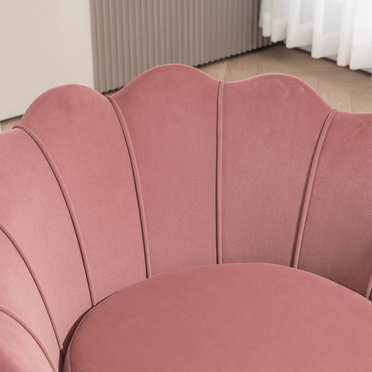 Poltrona de Sala Estofada em Veludo Poltrona para Quarto com Encosto em Forma de Concha e Pernas Douradas para Sala de Jantar 76x67x74 cm Rosa — foto 8