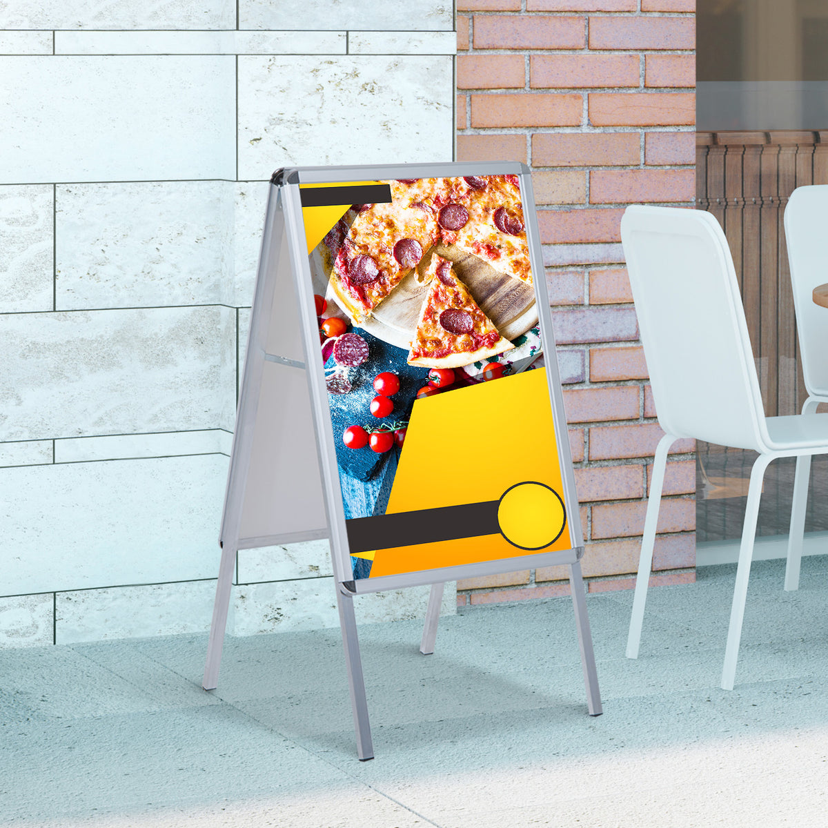 Painel Publicitário de Dupla Face - Cor: Branco - Alumínio e PVC - 64 x 8 x 121 cm — foto 2