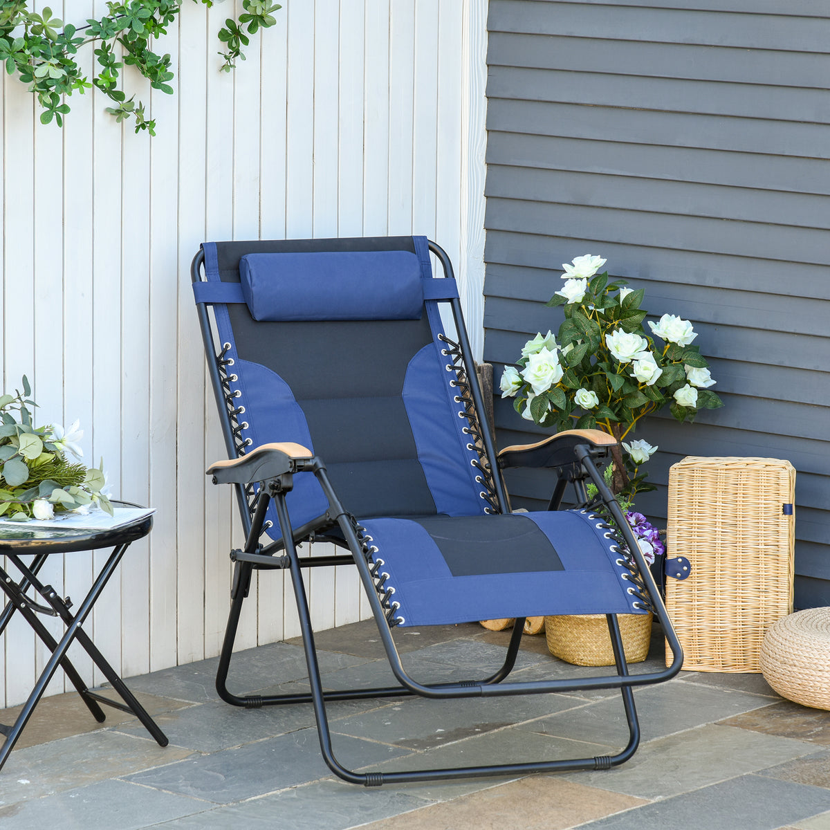Espreguiçadeira dobrável e reclinável de aço com apoio de cabeça removível Suporte para copos eapoio de braços para jardim externo 90x75x110 cm Azul — foto 2