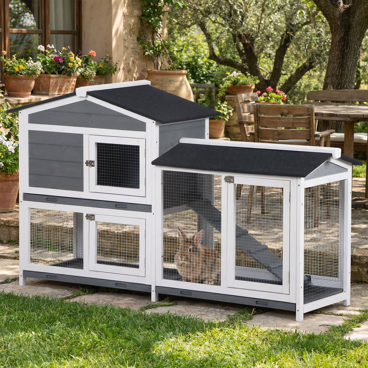 Coelheira de Madeira Exterior Gaiola para Coelhos de 2 Níveis com Teto Asfáltico 2 Cercados de Metal Bandeja Removível 3 Portas e Rampa 157,4x53x93,5 cm Cinza — foto 2