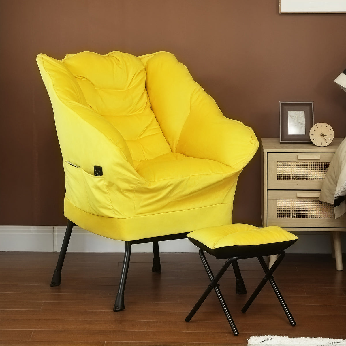 Poltrona Sala de Estar com Apoio para os Pés Poltrona Relax para Leitura com Bolsos Laterais e Pés de Aço para Sala de Estar Dormitório 80x78x100 cm Amarelo — foto 2