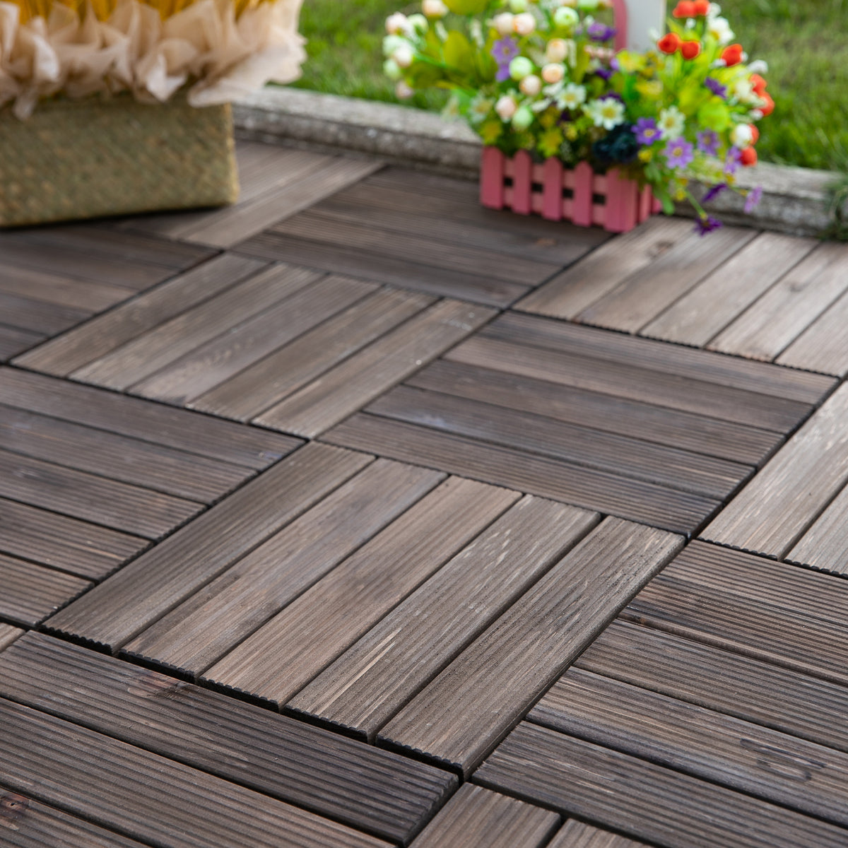 Módulo de 27 Deck de Madeira 30x30cm com Área de 2,43 m² Estrados com Sistema de Clic para Balcão Terraço Jardim Marrom Escuro — foto 2