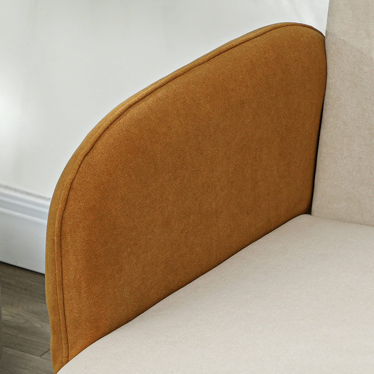 Sofá de 2 Lugares Estofado em Veludo Sofá de Sala de Estar com Apoio para os Braços e Pés de Madeira Sofá Pequeno Carga 240 kg para Dormitório Escritório 130x74x76 cm Bege e Ocre — foto 8