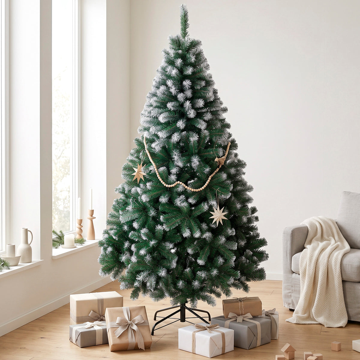 Árvore de Natal 180 cm com 700 Ramos Ignífugos e Base Dobrável em Aço Montagem Fácil Verde — foto 2