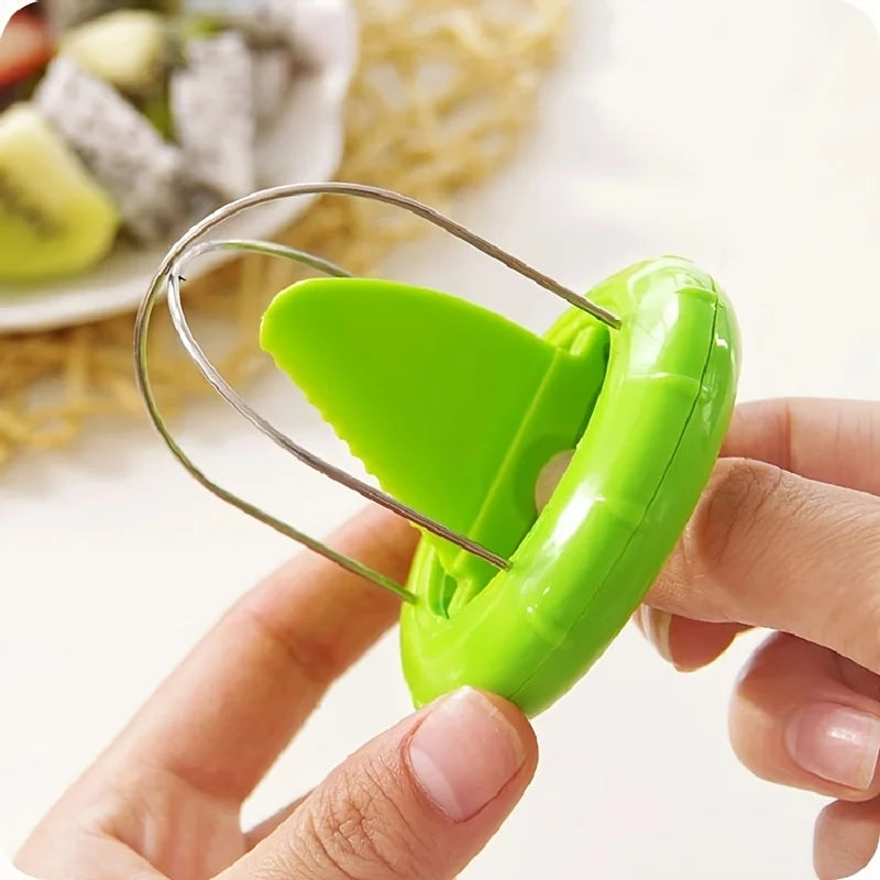 Cortador e colher para kiwi em ABS e aço inoxidável — foto 3