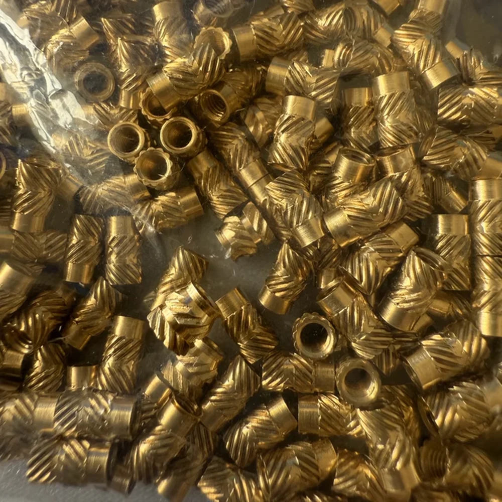 Porca de Inserção Térmica de Latão M2 M2.5 M3 M4 M5 M6 M8 Recartilhada para Moldagem por Injeção a Quente — foto 2