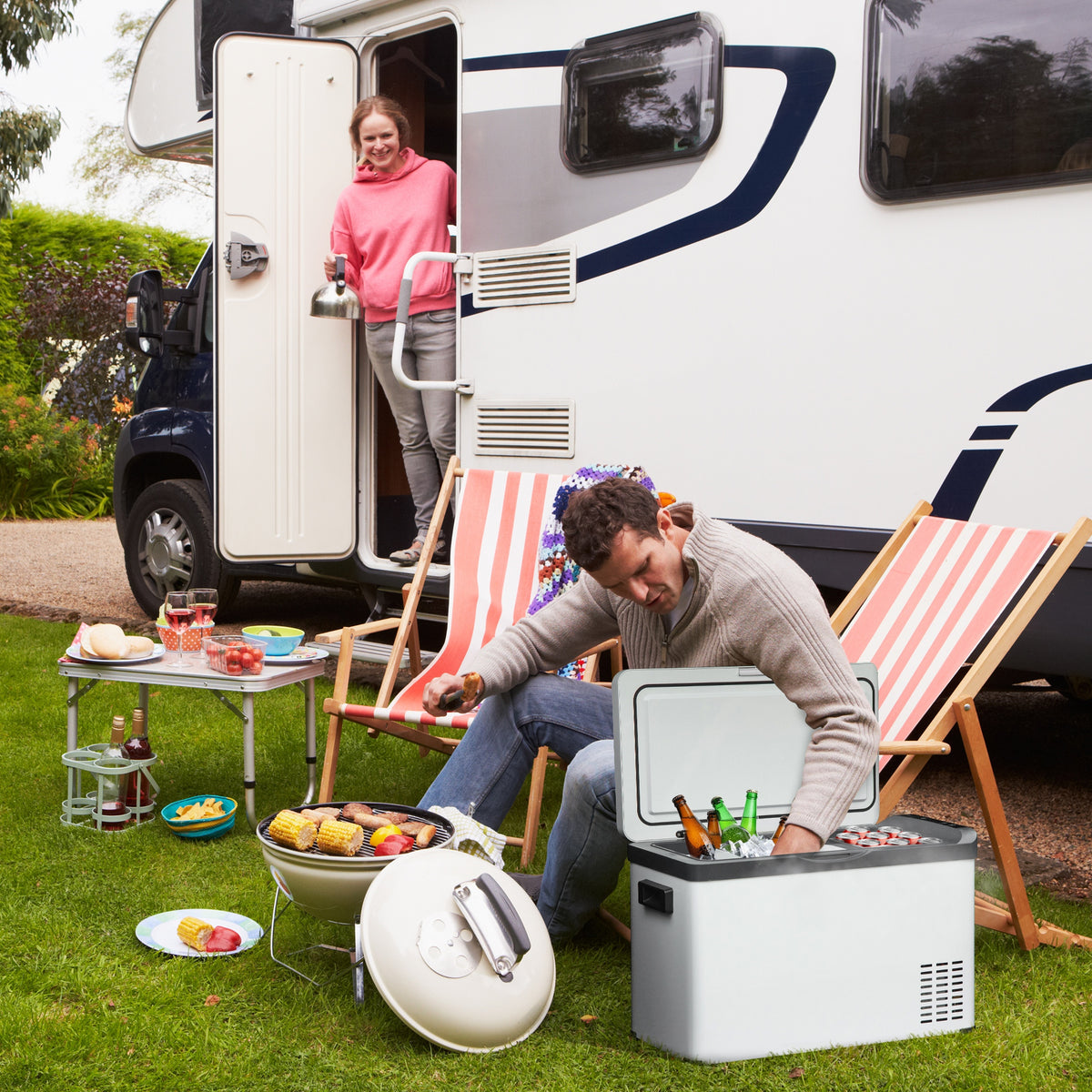 Geleira de Compressor 30L Geleira Portátil de Carro CC 12V/24V e CA 110-240V até -22 ℃ com Tela Tátil e Alças para Barco Caminhão 61x32x40cm Branco — foto 2