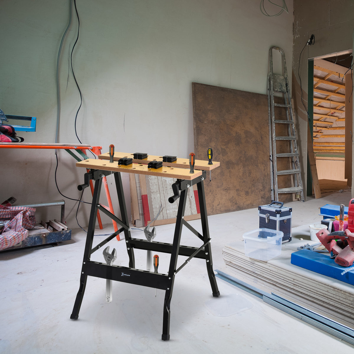Amazonas: Bancada de trabalho dobrável Mesa de trabalho portátil com 4 grampos Buracos para serra Uso doméstico Ferro para trabalhar madeira Suporte para MDF 70 kg 56x62x75 cm Natural Preto — foto 2