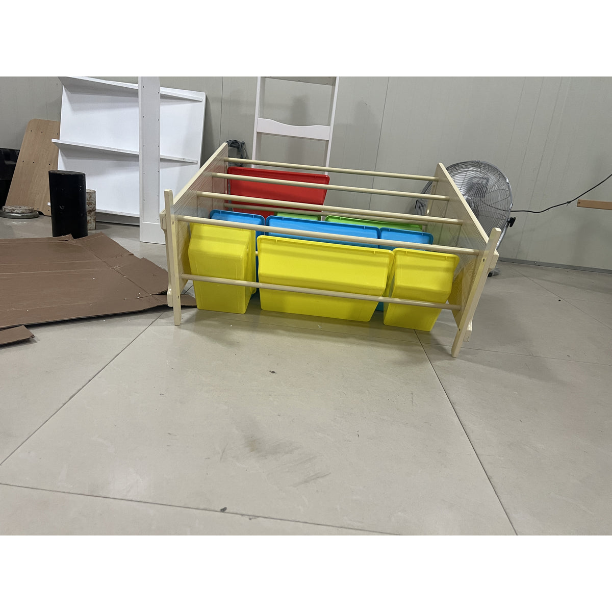 Estante Organizador de Brinquedos Infantil de 4 Níveis com 12 Recipientes Removíveis para Quarto e Sala de Jogos, Multicolorido — foto 1