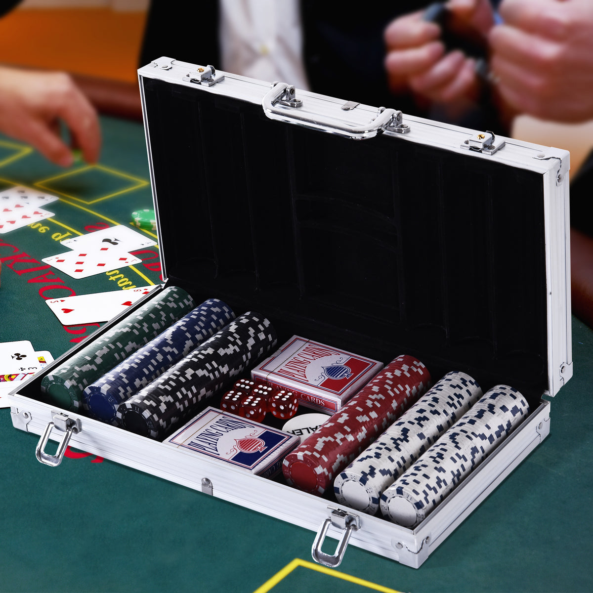 Mala de Poker Profissional com 300 Fichas Jogo de Poker Casino com Mala de Alumínio 5 Dados 2 Baralhos de Cartas e 1 Ficha de Dealer 38x20,5x6,5cm Multicor — foto 2