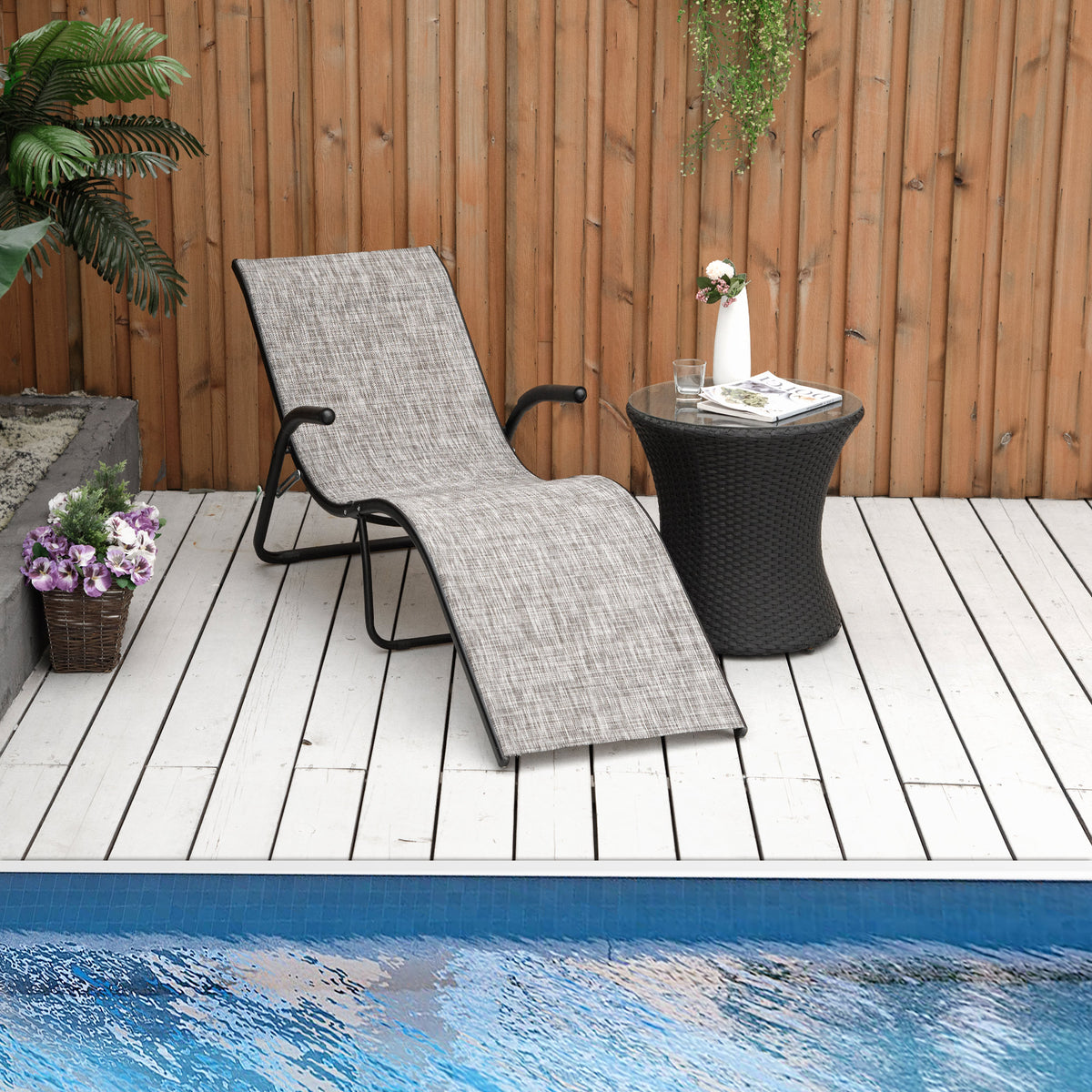 Espreguiçadeira de Jardim com Apoio para os Braços Apoio para os Pés Encosto Respirável e Estrutura de Metal Ergonómico para Terraço Praia Acampamento 170x62x68cm Cinza — foto 2
