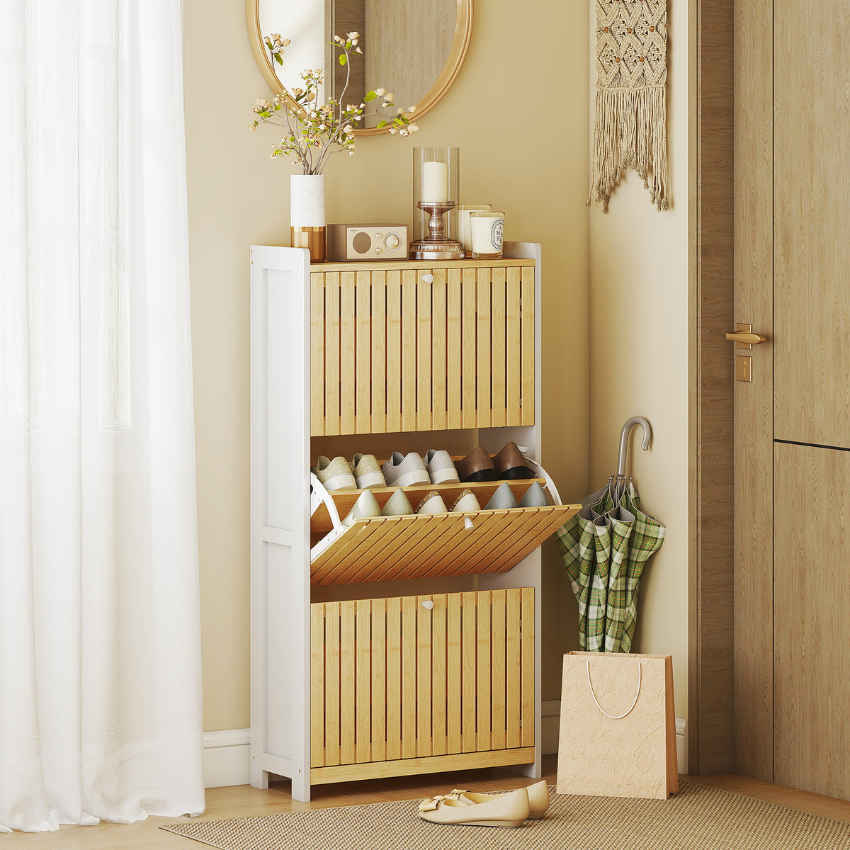 Sapateira Estreita com 3 Portas de Bambu em Ripas Móvel Sapateira com Prateleiras Ajustáveis para 18 Pares de Sapatos 60x24x118 cm Branco e Madeira — foto 2