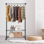 Cabideiro com Rodas e 2 Prateleiras para Roupa e Calçado com Altura Ajustável 168 x 84 x 42 cm — foto 1