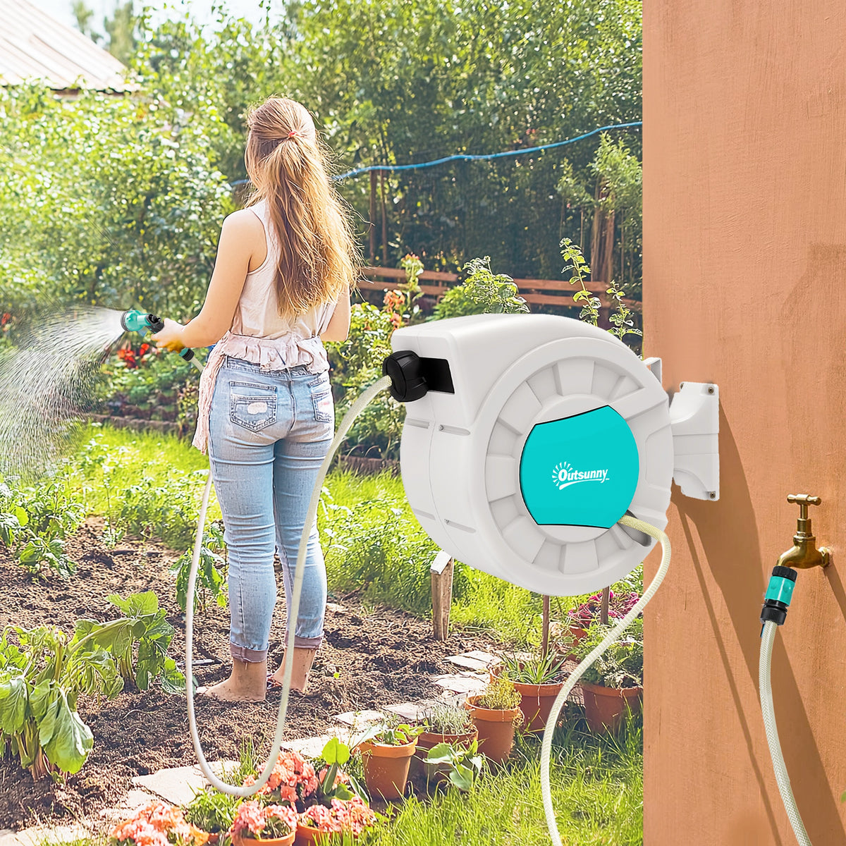 Carretel de Mangueira Retrátil de Parede Carretel de Mangueira de Jardim de 25+2 m e Bloqueio de Retorno Automático Bocal com 7 Funções e Giro de 180° 55x20x42 cm Cinza Claro — foto 2