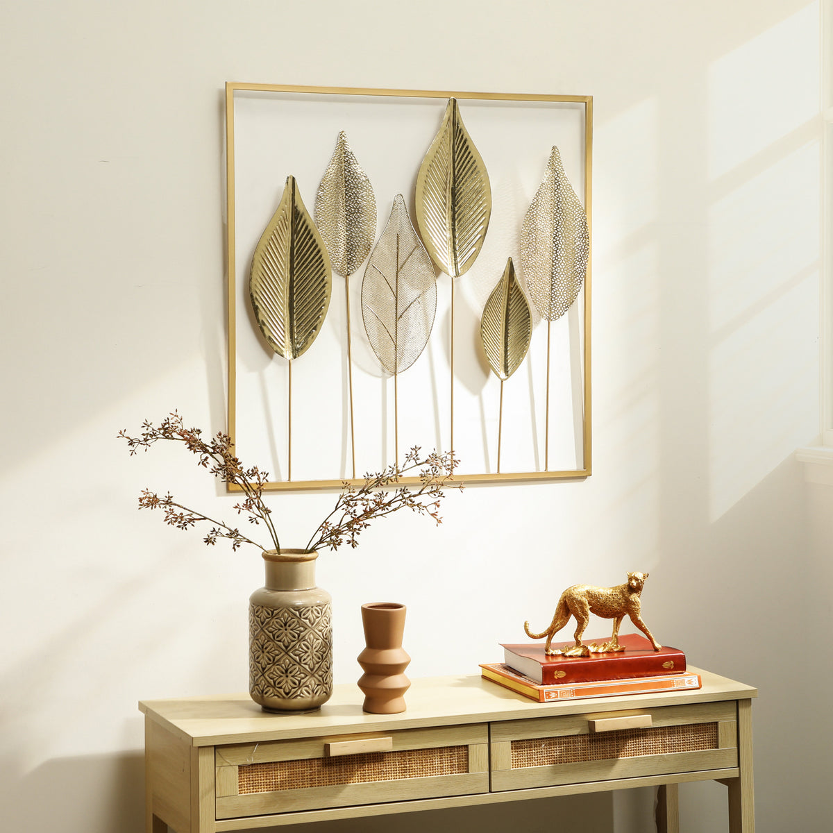 Decoração de parede em metal moderna, escultura de parede em metal em forma de folha, 70 x 70 cm, dourado — imagem 3