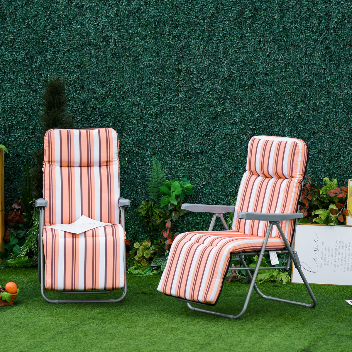 Conjunto de 2 Espreguiçadeiras Dobráveis de Jardim com Almofada Acolchoada, Encosto Ajustável em 5 Posições, Apoio para os Pés e Estrutura de Aço, 60x75x65-102 cm, Listas Laranja — foto 2