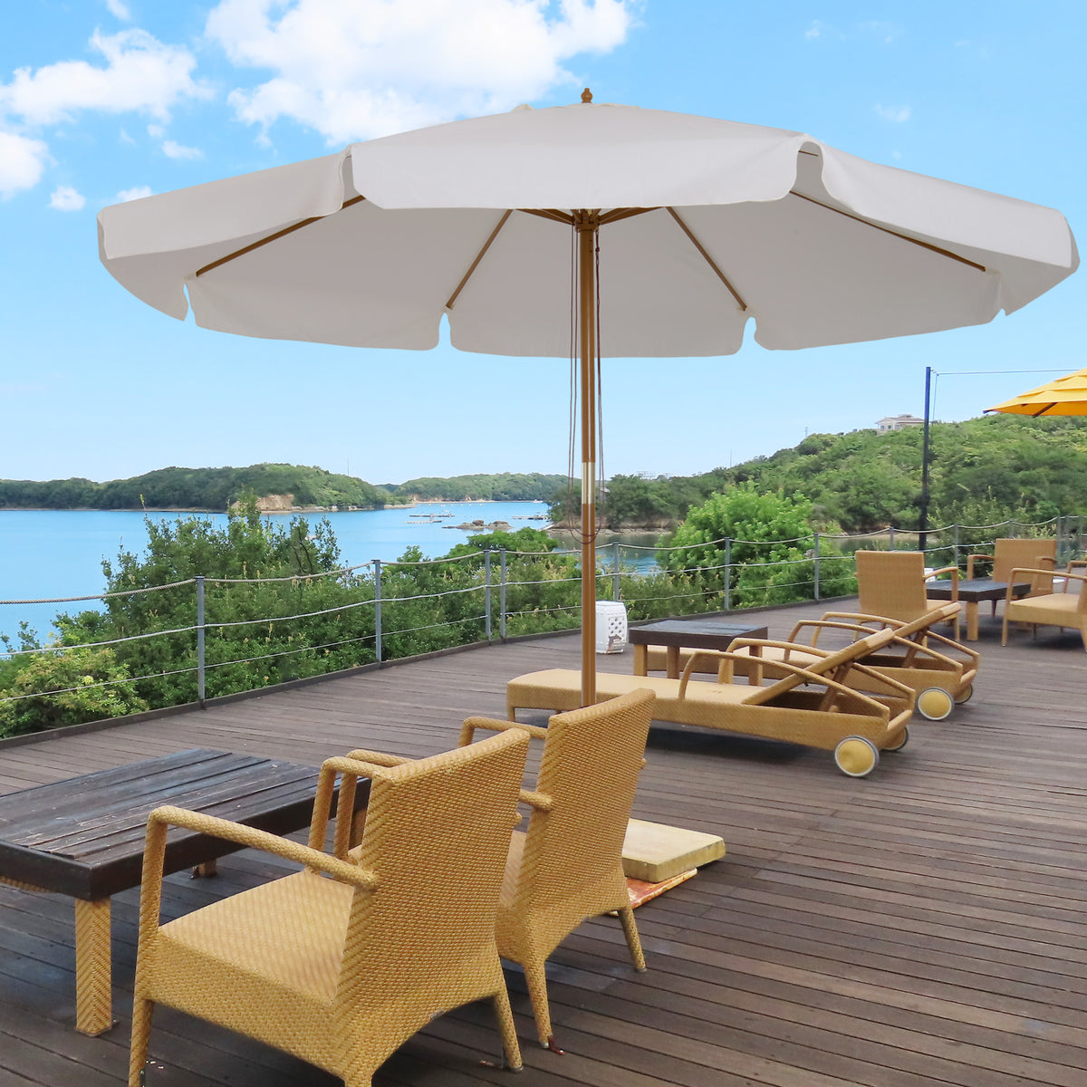 Chapéu de Sol de Jardim Ø325x250 cm Chapéu de Sol de Madeira com Sistema de Polea Teto com Ventilação e 8 Hastes de Bambú para Terraço Balcão Exterior Bege — foto 2