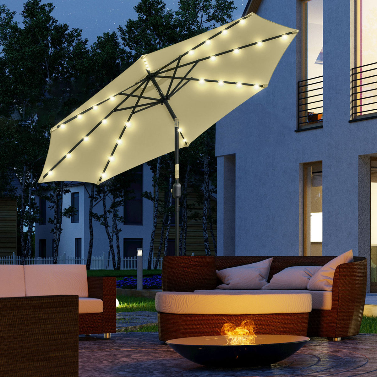 Chapéu de Sol com 32 Luzes LED Solares Ø265x233cm Chapéu de Sol Inclinável com Manivela e Mastro de Aço para Terraço Pátio Exterior Bege — foto 2