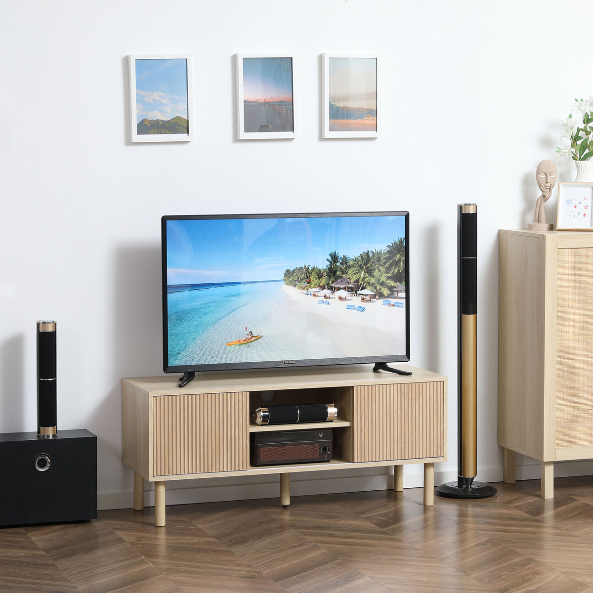 Móvel de TV Móvel para Televisão até 50 Polegadas com Portas de Correr Prateleiras Abertas e Orifícios para Cabos para Sala de Estar 115x40x49 cm Madeira — foto 2