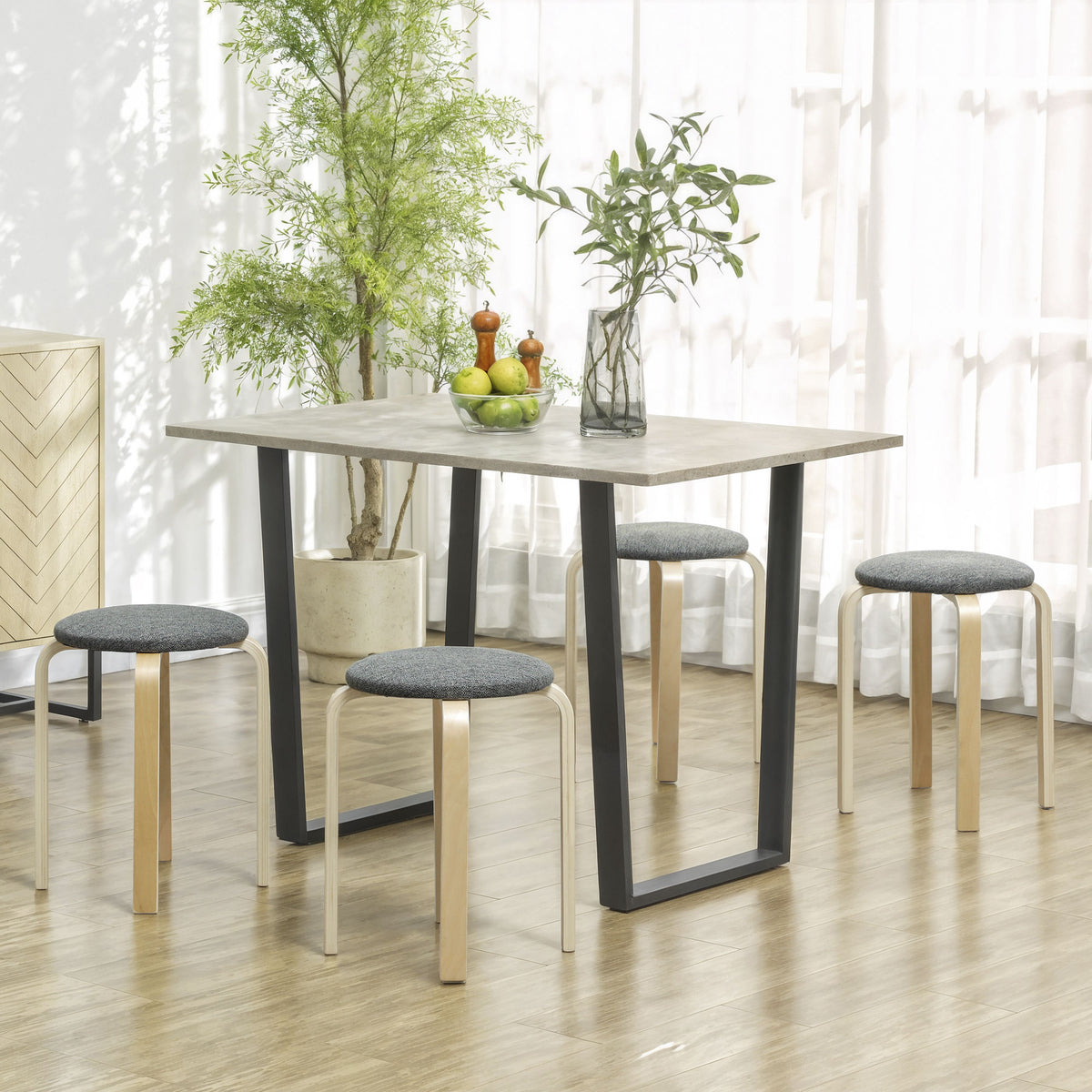Conjunto de 4 Bancos Empilháveis Redondos Bancos Baixos de Cozinha com Assento Acolchoado para Sala de Jantar Quarto Escritório Sala Cinzento e Madeira — foto 2