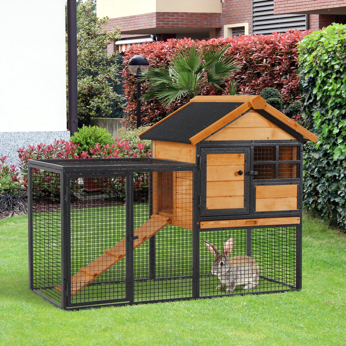 Coelheira Gaiola externa para pequenos animais de estimação 2 níveis com bandeja removível de madeira e rampa de metal 122x63x92 cm para coelhos cobaios de madeira e cinza — foto 2